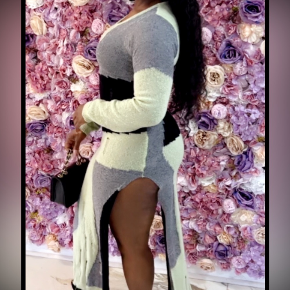 Dress - Picture 8 of 8